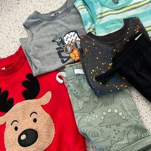 Lot of 2T/24 month boys clothes